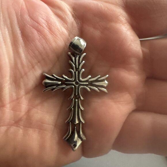 Stainless Steel Cross Pendant 24 Inch Chain Viking Vintage Look Gift Unisex - Picture 4 of 6